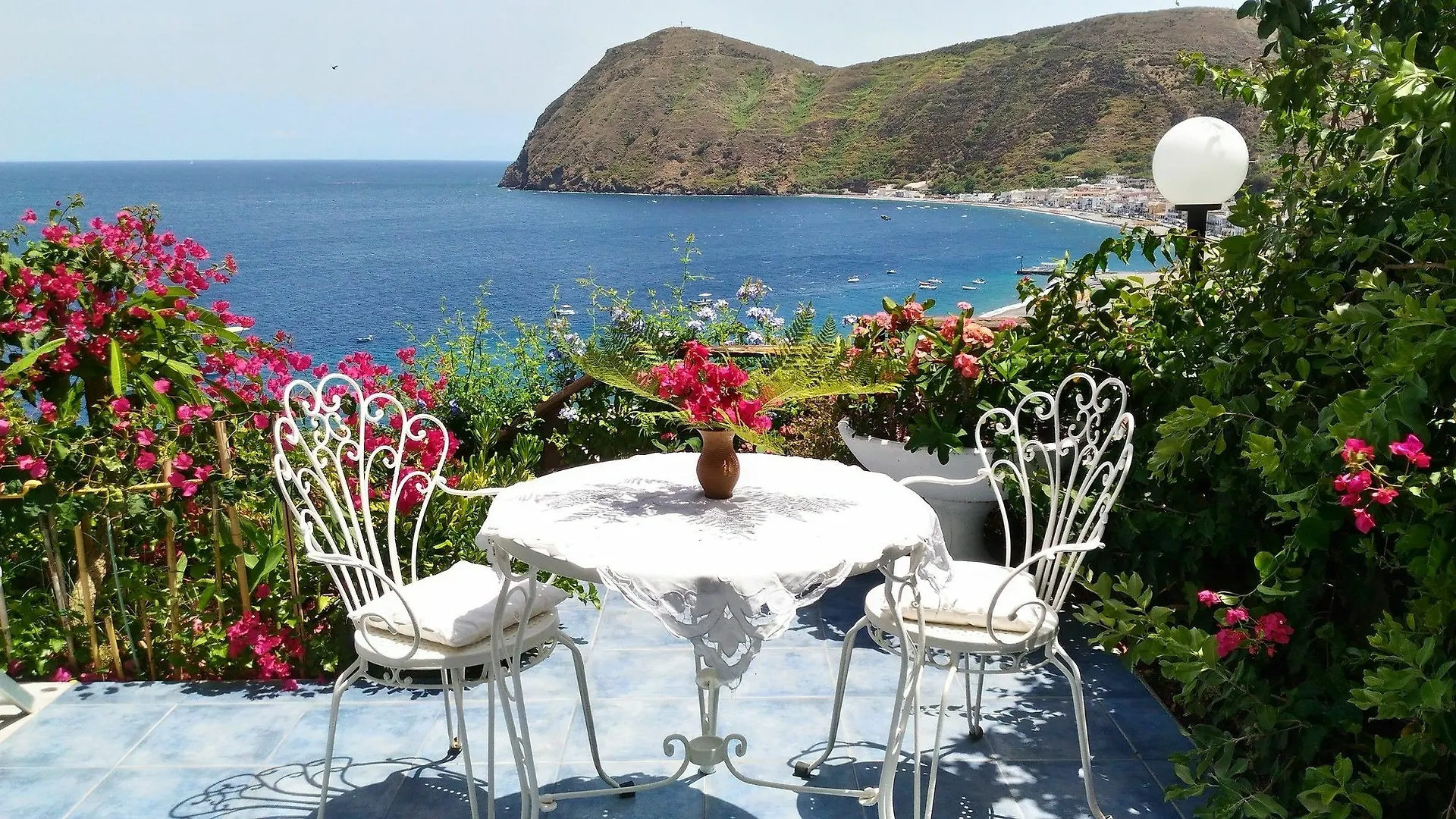 Case Mela Lipari  0*, Lipari (Isola Lipari)