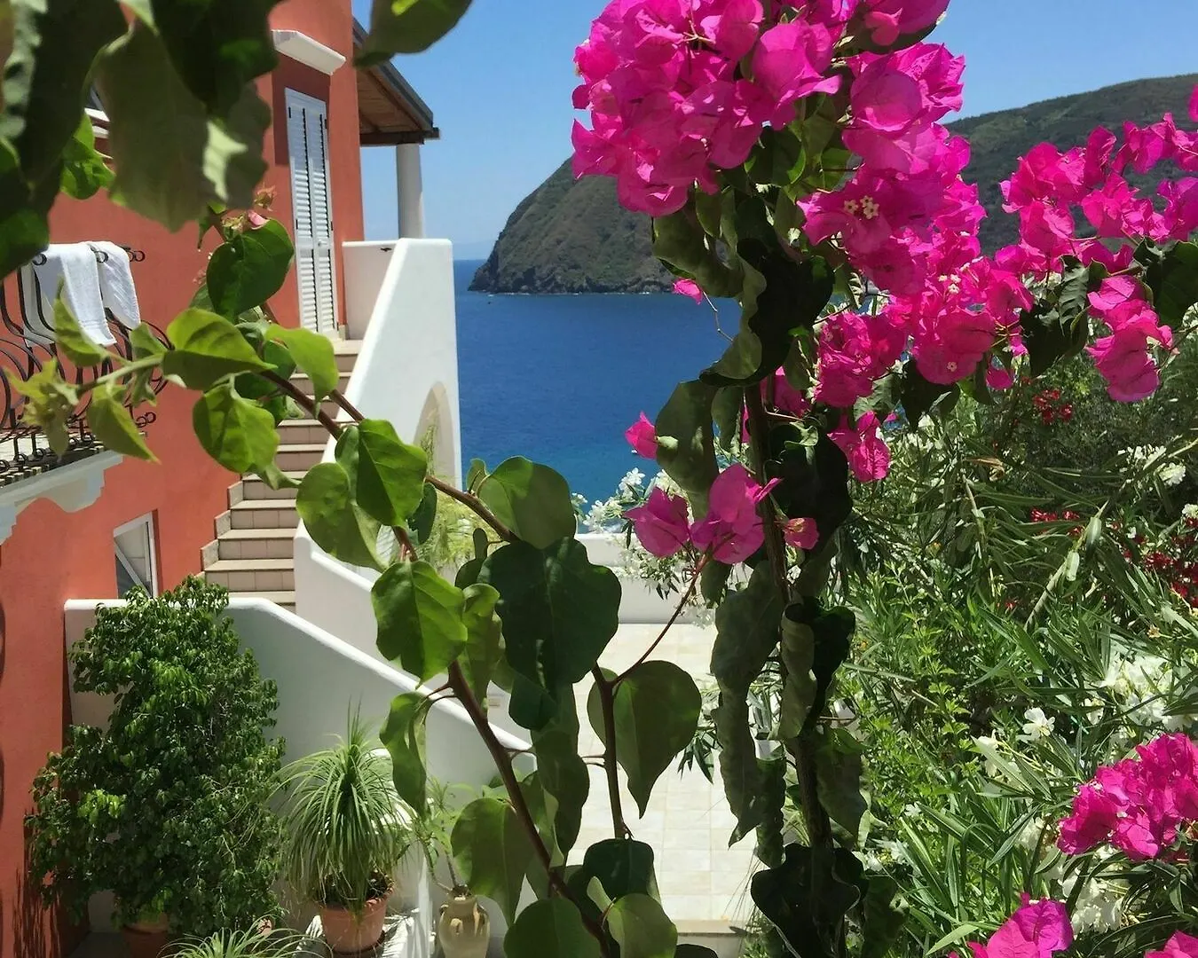 Apartment Case Mela Hotel Canneto  Italy